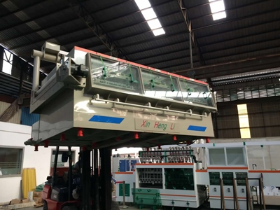 電梯板不銹鋼蝕刻機發(fā)貨，免費蝕刻工藝技術支持