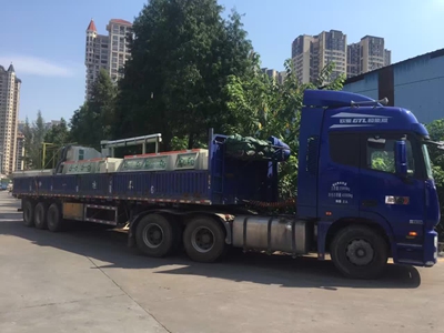 電梯板不銹鋼蝕刻機發(fā)貨，免費蝕刻工藝技術支持