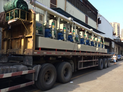 電梯板不銹鋼蝕刻機發(fā)貨，免費蝕刻工藝技術支持